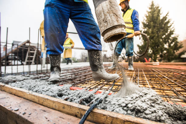 Best Driveway Concrete Repair  in Petersburg, IN